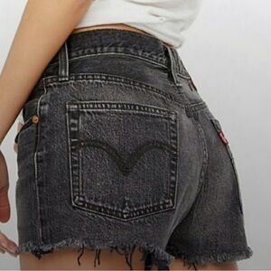 LEVIS women’s Distressed Black Denim Shorts size 30